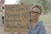 老河口特斯拉在得州奥斯汀遭遇抗议活动：反对马斯克Robotaxi计划
